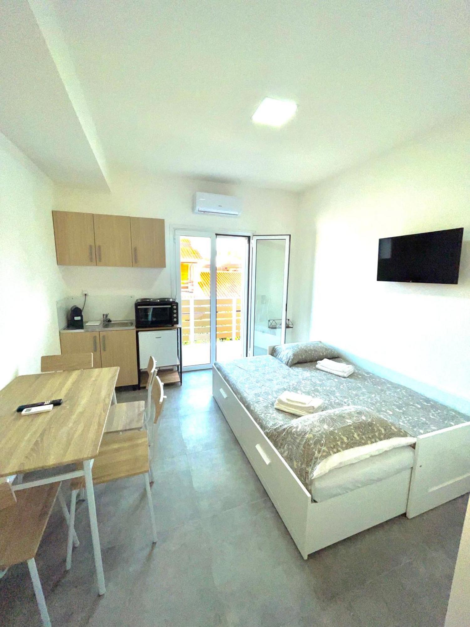 Bed&Beach Ypsos Exterior foto